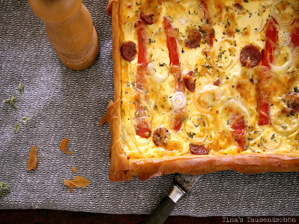 Filoteigtarte mit Paprika und Chorizo