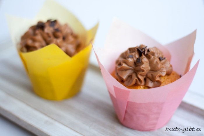 Eierlikör-Amaretto-Cupcakes