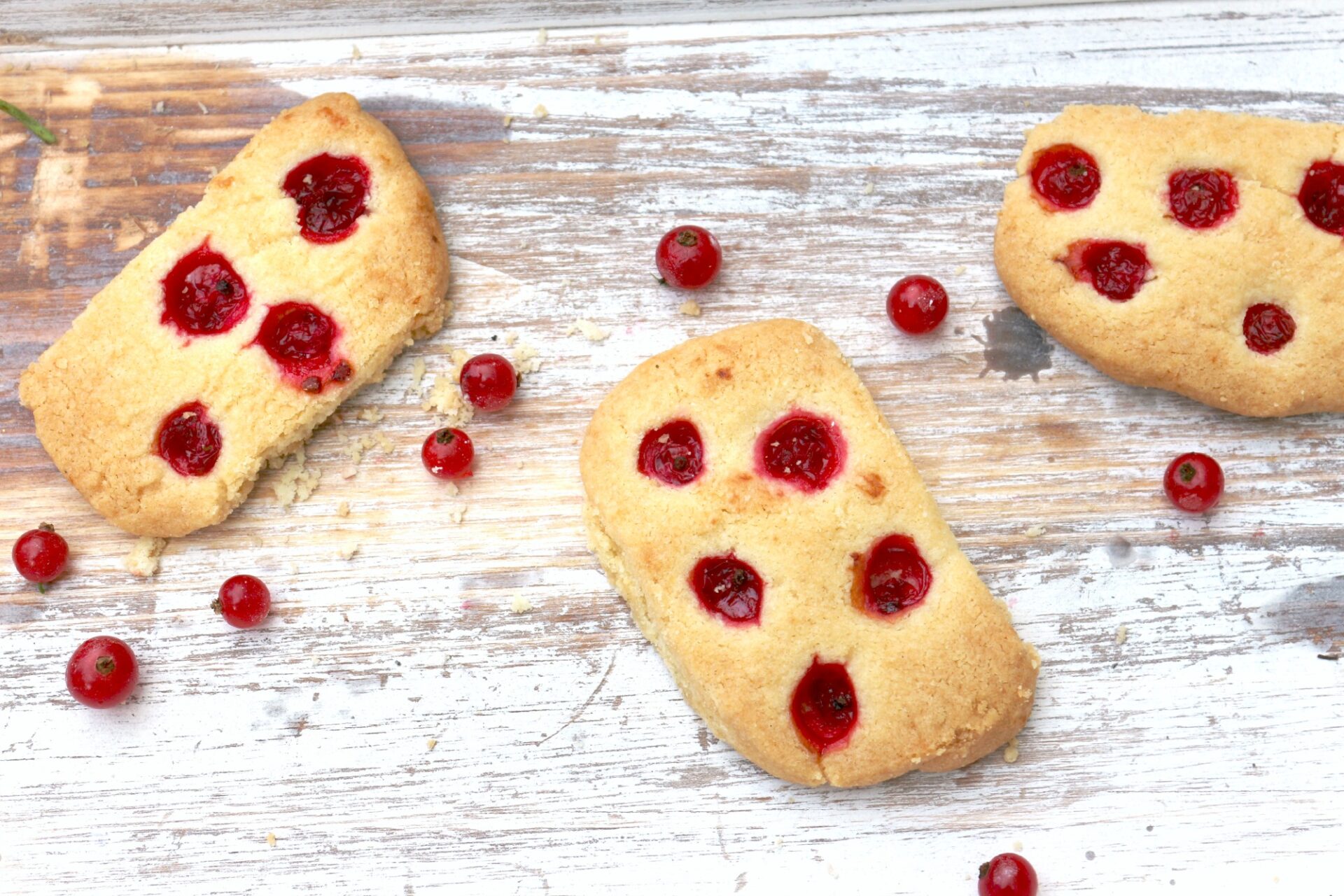 Vanille Johannisbeer-Shortbreads