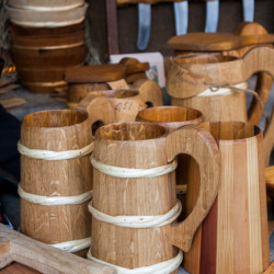 Holzkrüge Mittelaltermarkt Esslingen