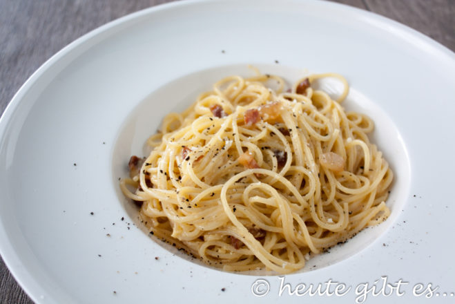 Spaghetti carbonara - in 11 Minuten zum perfekten Gericht - Tipps und Tricks