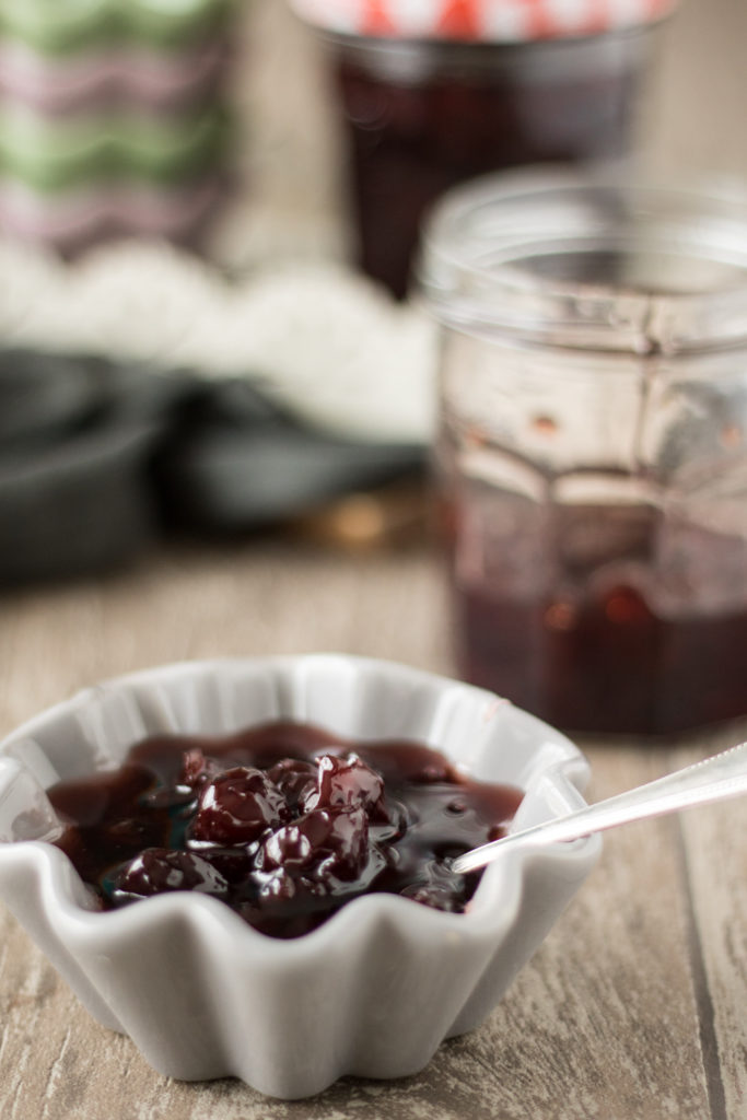 Amarenakirschen Rezept mit Kirschen aus dem Glas