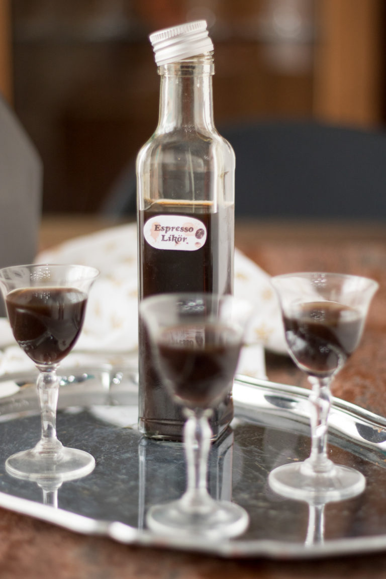 Hausgemachter Espressolikör – schnelles Rezept und 3 leckere Varianten