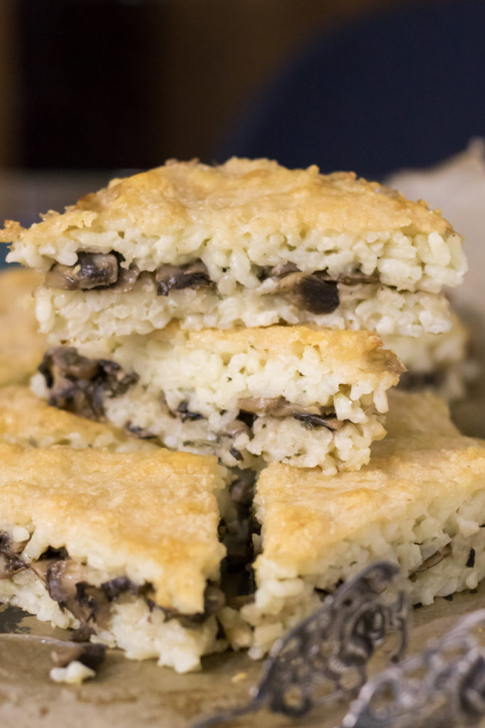 Italienischer Reiskuchen mit Pilzen – perfektes Fingerfood für ein Buffet